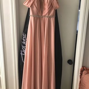 Blush color gown with high leg slit, lined